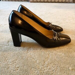 Gucci Black Leather Pumps with a Silver-Tone Horse-bit Detail and a Square Toe